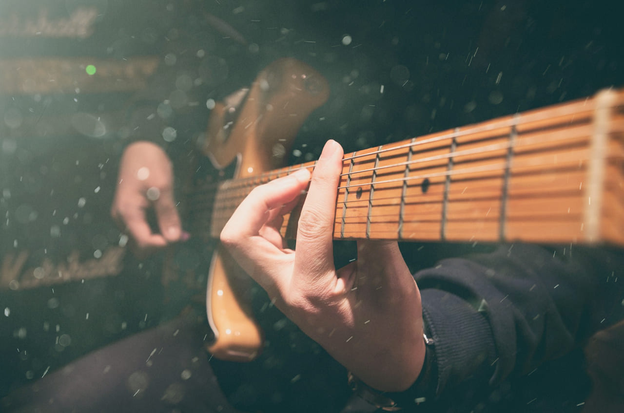 Comment travailler son rythme à la guitare (la méthode des 5 minutes qui change vraiment votre jeu)